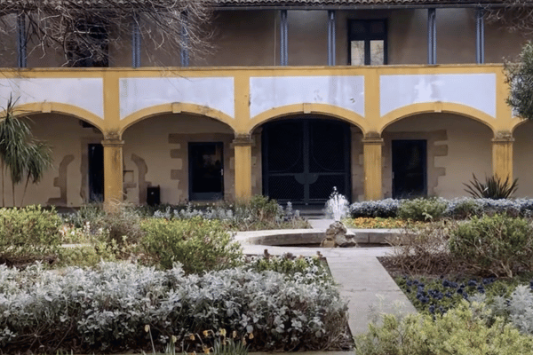 Antiguo Hospital de Arlés