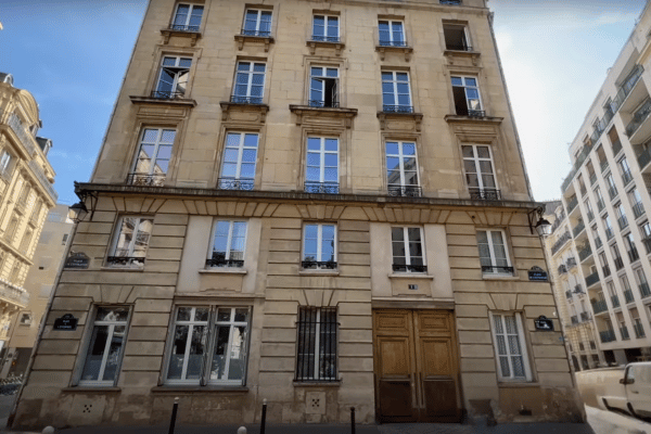 Emily's Apartment (Place de l'Estrapade)