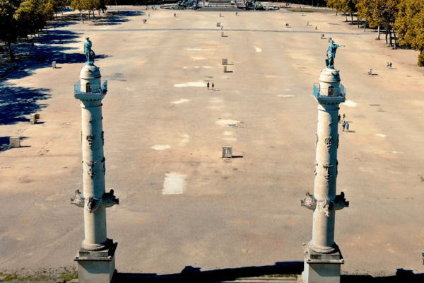 The Colonnes Rostrales