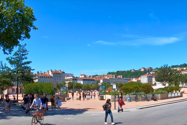 Rue de la République – Lyon’s Lively Shopping Street