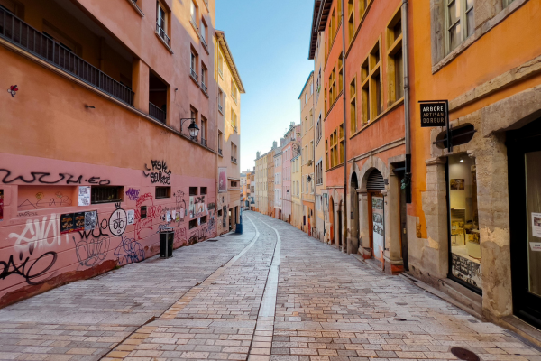 Walking Through Time: Lyon’s Historic Transformations